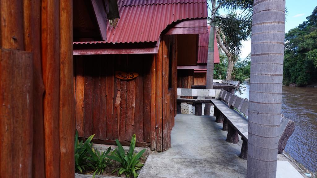คุณใหม่บ้านสวนรีสอร์ท  แม่อาย ภายนอก รูปภาพ